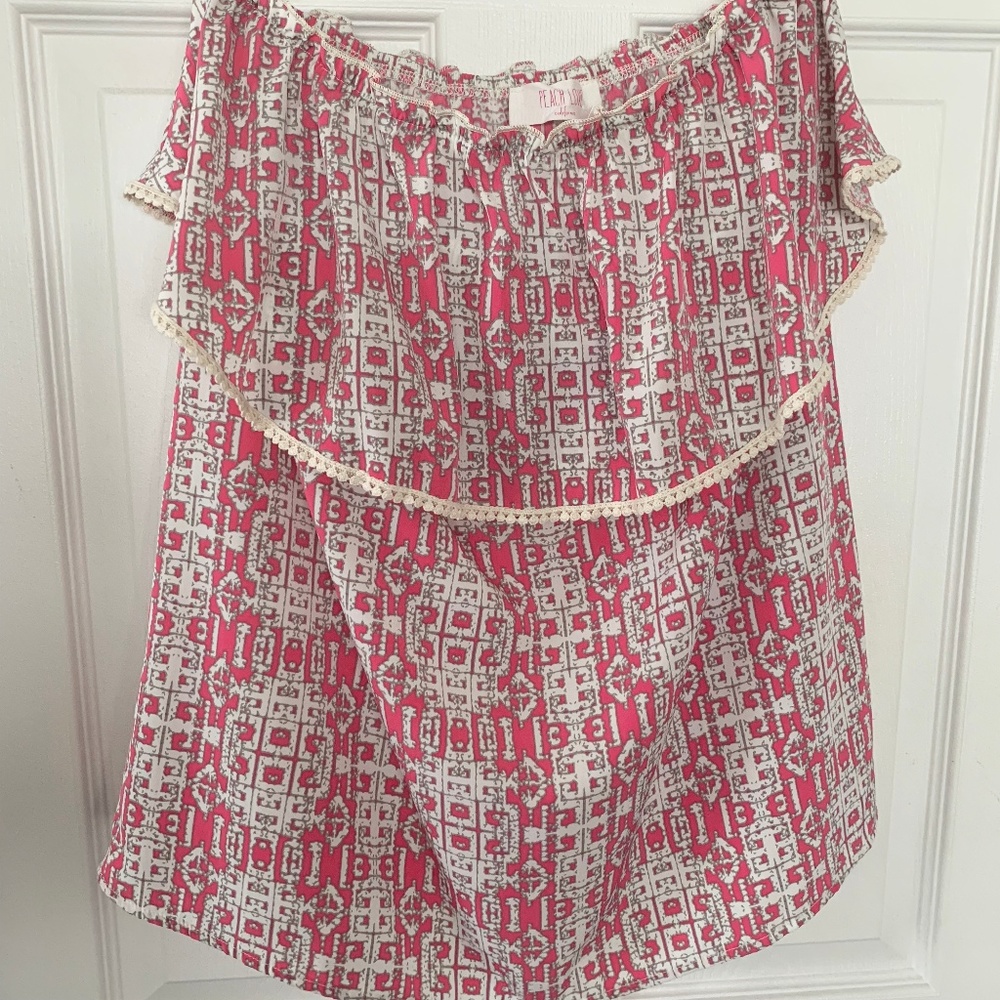 Peach Love California Strapless Pink Geometric Top